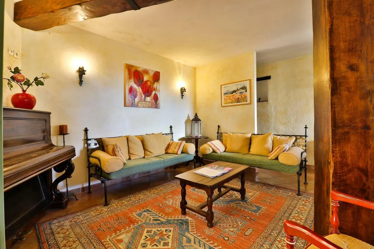 Hotel L'Estirado des Adrets à Les Adrets-de-l'Estérel France